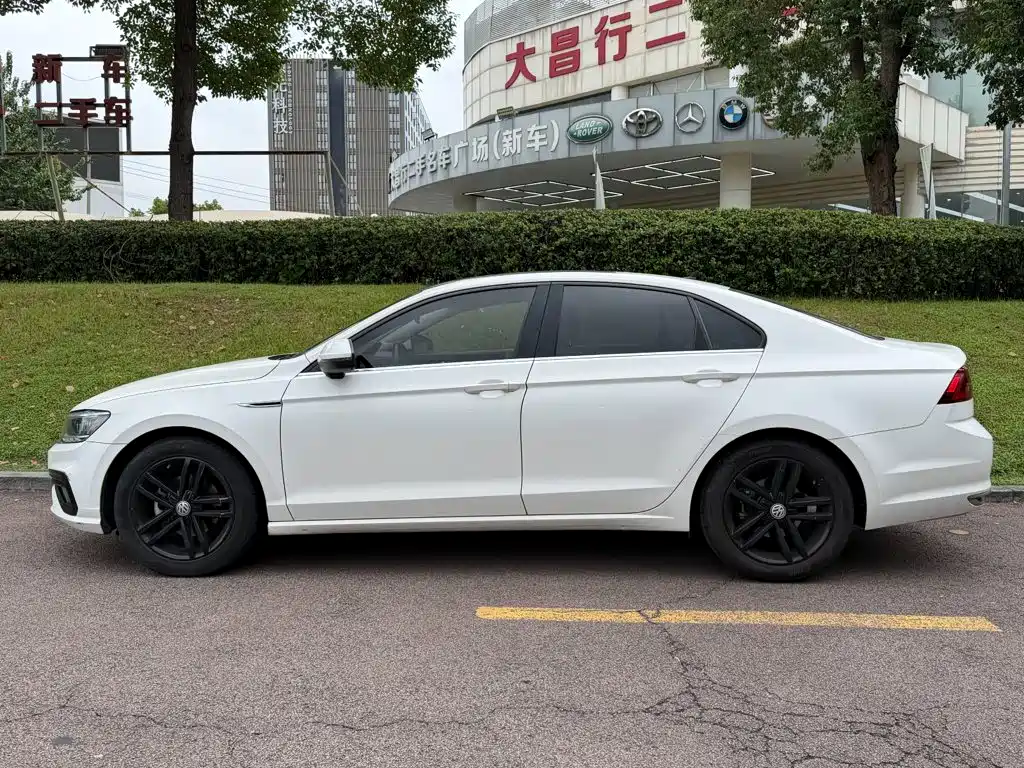 Volkswagen Lamando — миниатюра 3