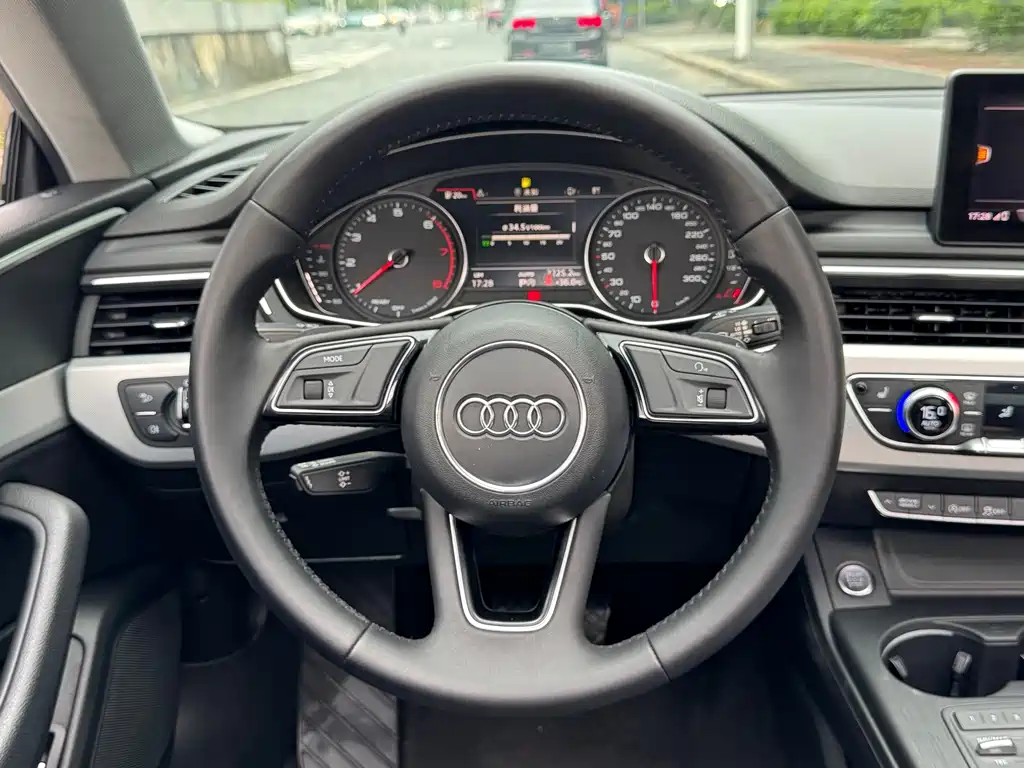 Audi A5 (Import) — миниатюра 16