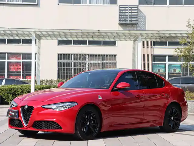 alfa-romeo giulia