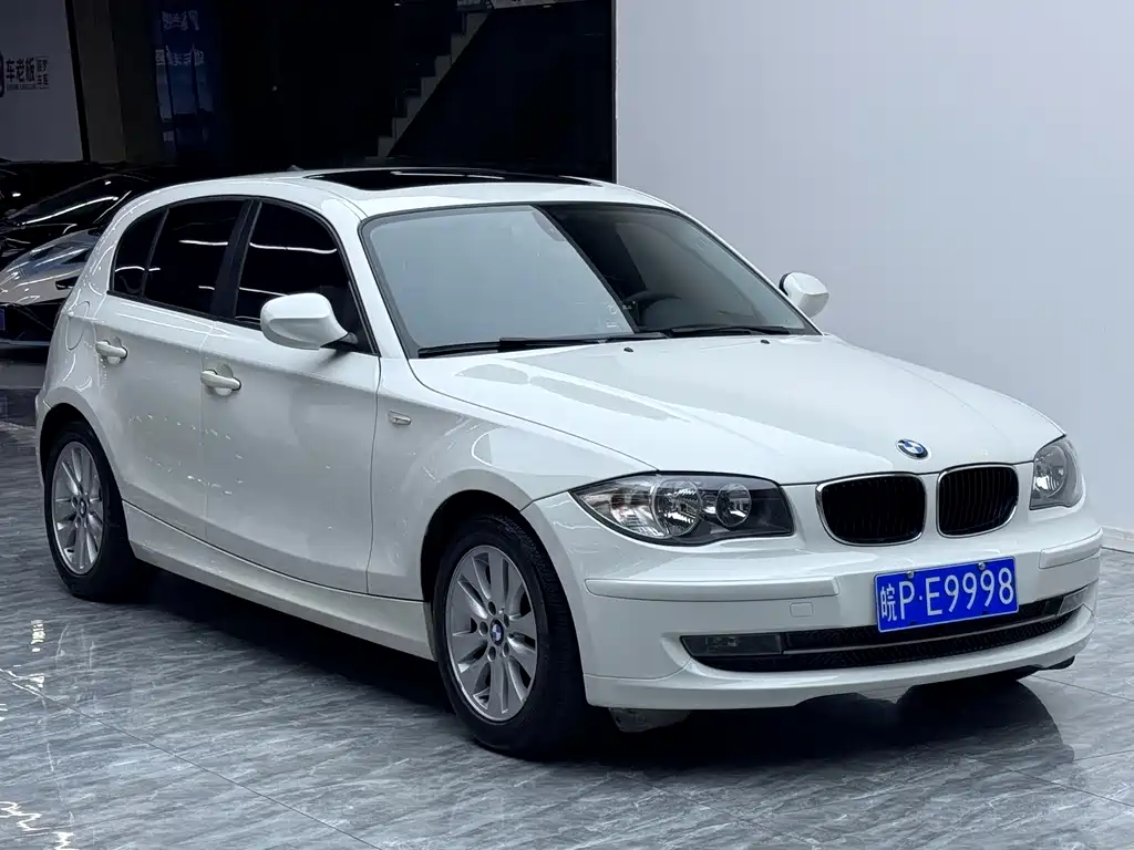 BMW 1 Series (Import) — миниатюра 2