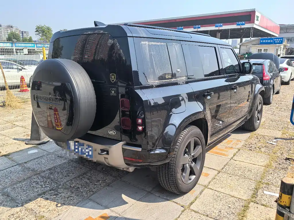 Land Rover Land Rover Defender 2023 110 3.0T P400 X-DYNAMIC HSE