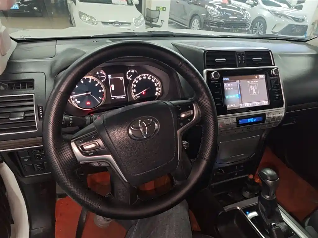Toyota Land Cruiser Prado 2018 3.5L AT TX-L