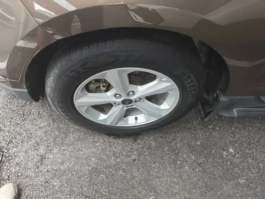 Ford Edge — миниатюра 23