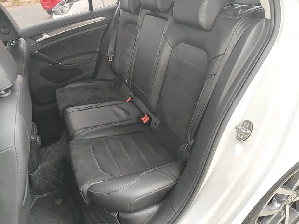 Volkswagen Golf — миниатюра 17
