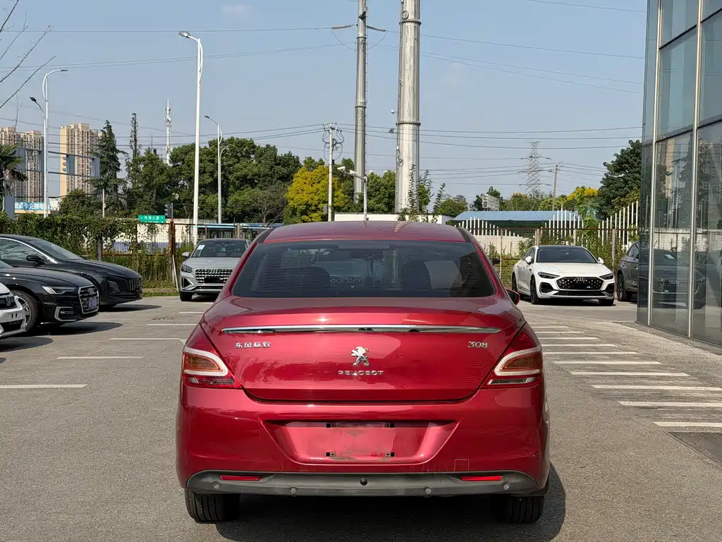 Peugeot 308 — миниатюра 5