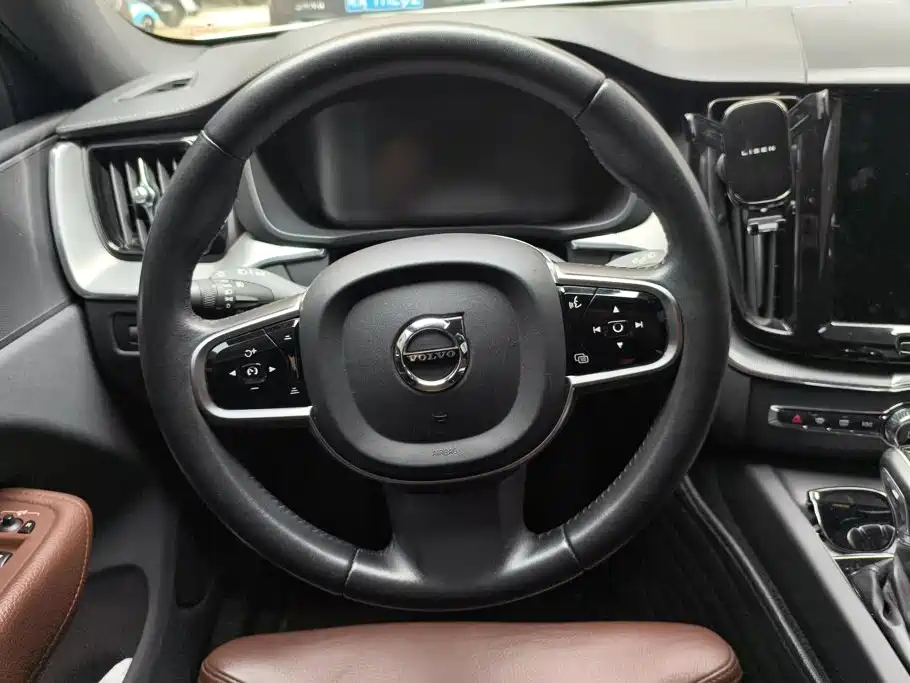 Volvo XC60 — миниатюра 15