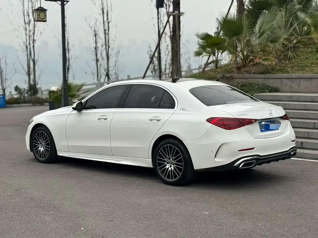 Mercedes-Benz C-Class — миниатюра 4