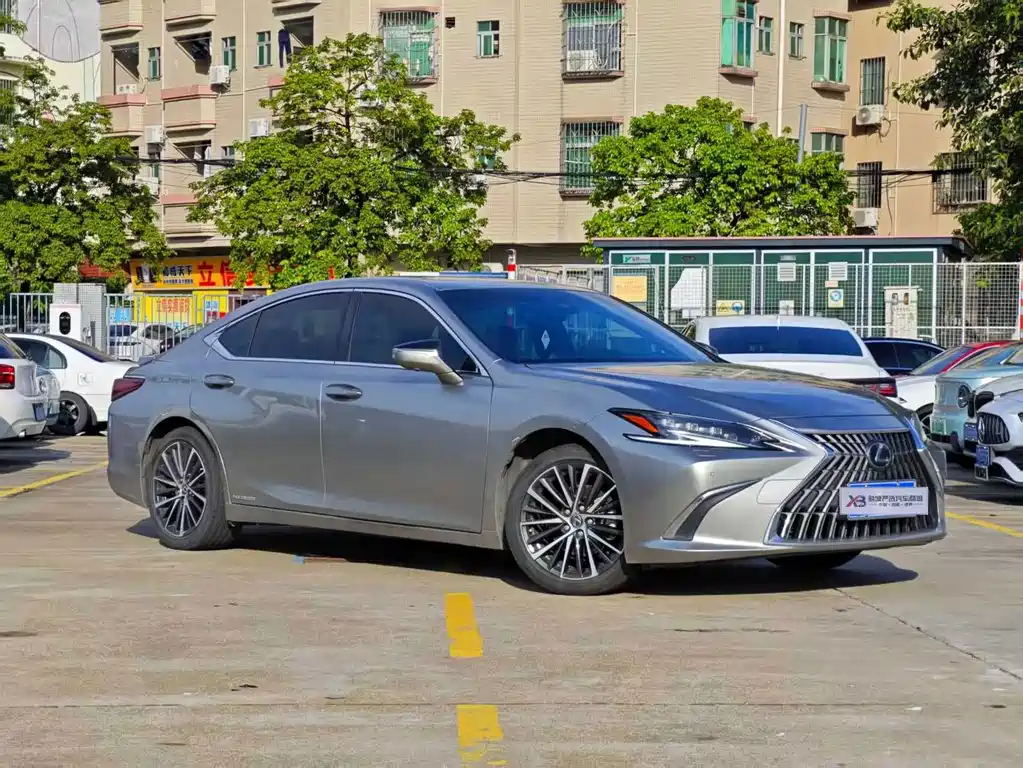 Lexus ES — миниатюра 2