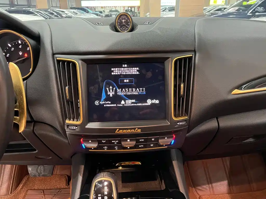 Maserati Levante — миниатюра 3