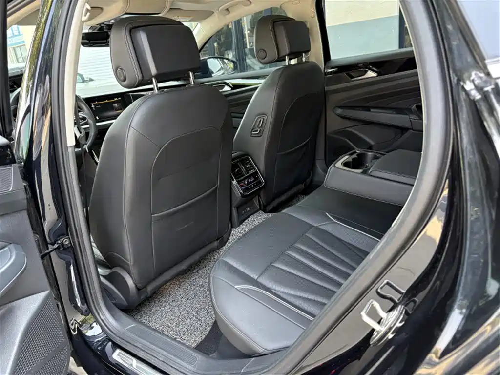 Volkswagen Passat — миниатюра 6