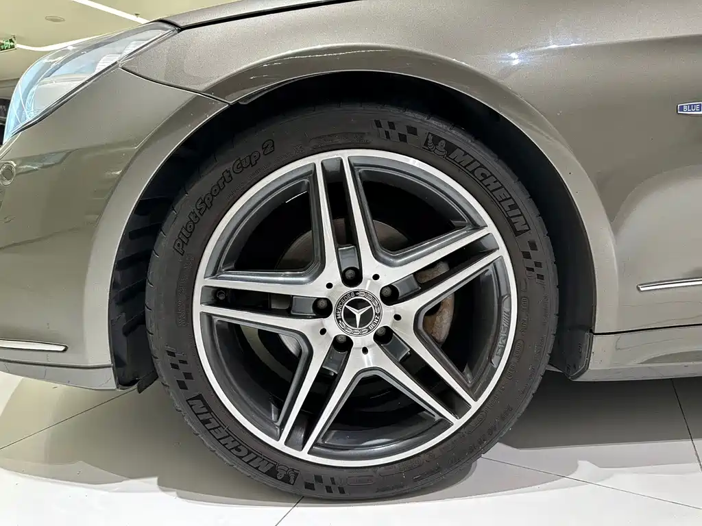 Mercedes-Benz E-Class (Import) — миниатюра 5