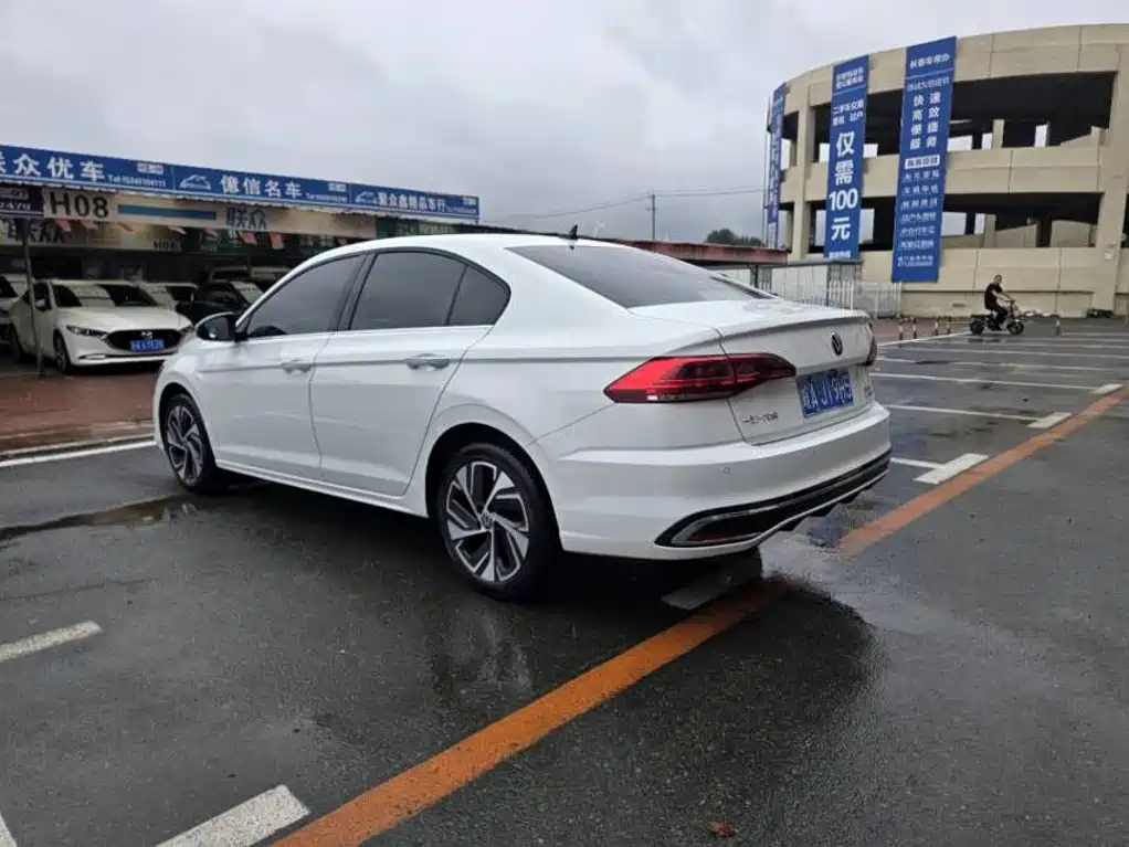 Volkswagen Bora — миниатюра 4