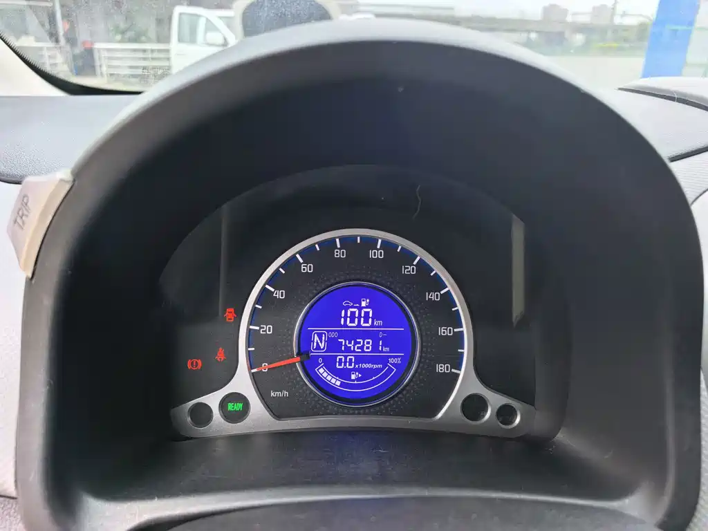 Changan Benben E-Star — миниатюра 13