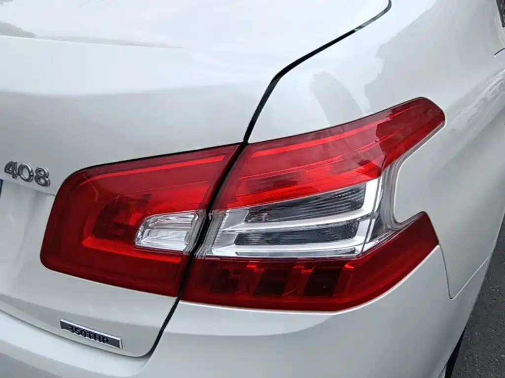 Peugeot 408 — миниатюра 8