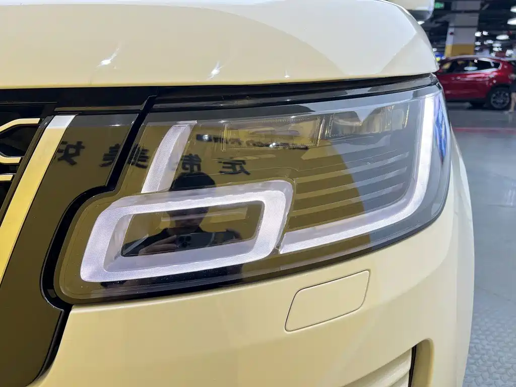 Land Rover Range Rover — миниатюра 6