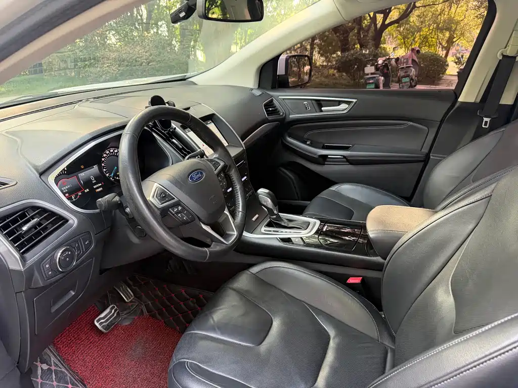 Ford Edge — миниатюра 11