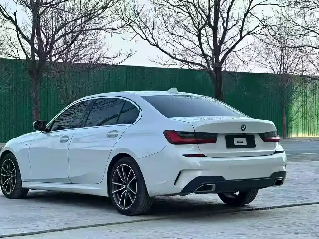 BMW 3 Series — миниатюра 8