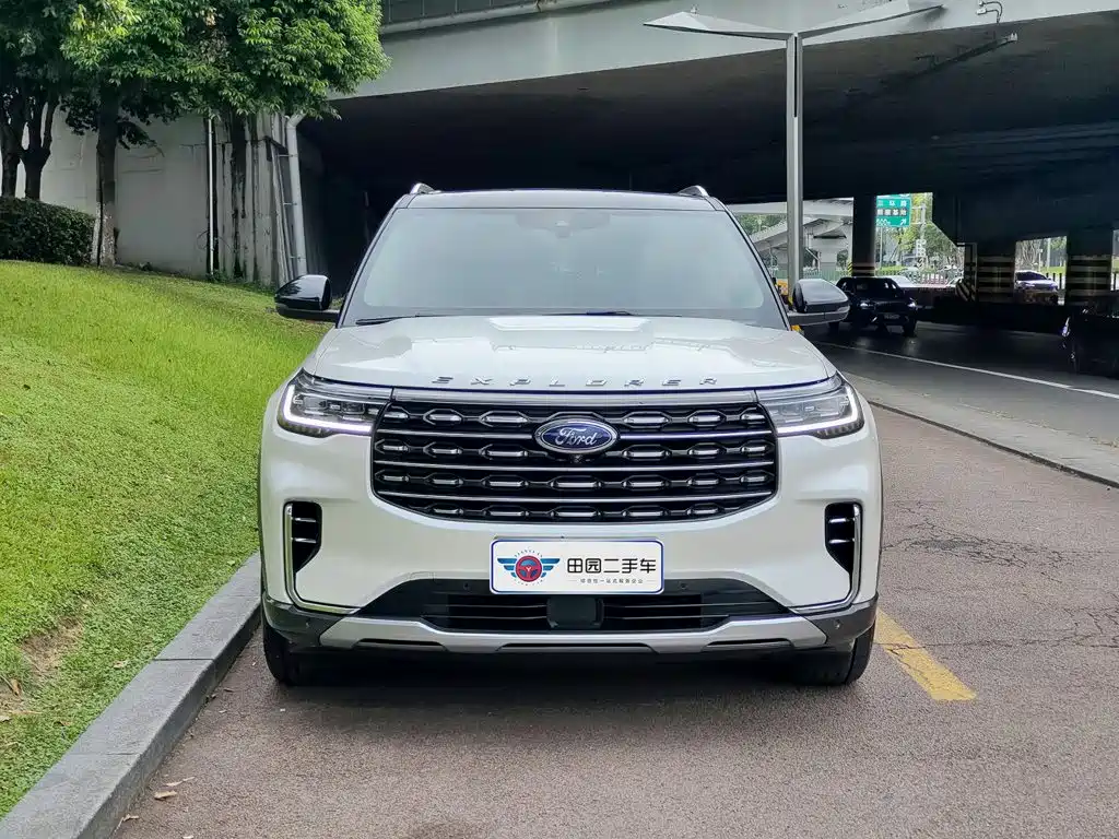 Ford Explorer — миниатюра 2