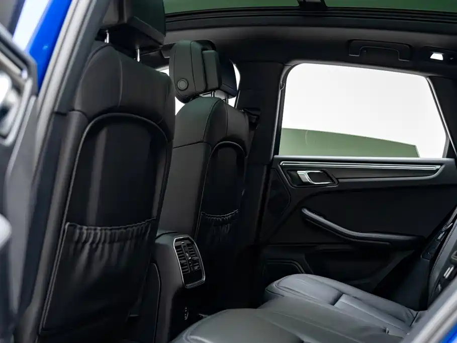 Porsche Macan — миниатюра 10