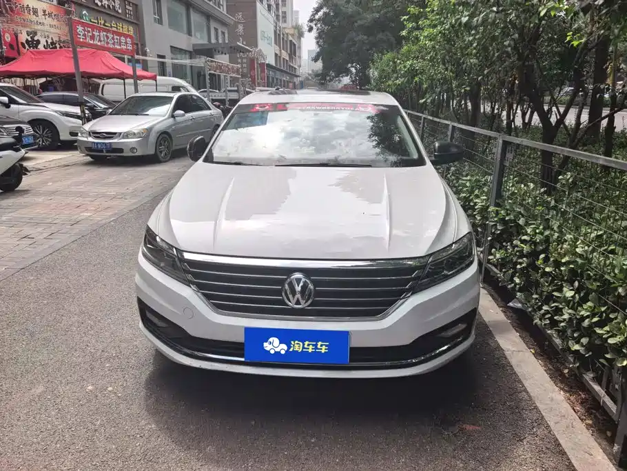 Volkswagen Lavida — миниатюра 2
