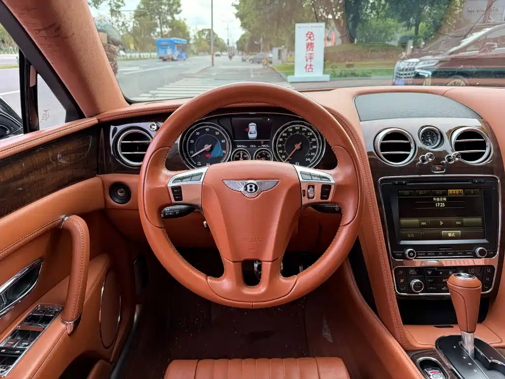 Bentley Flying Spur — миниатюра 14