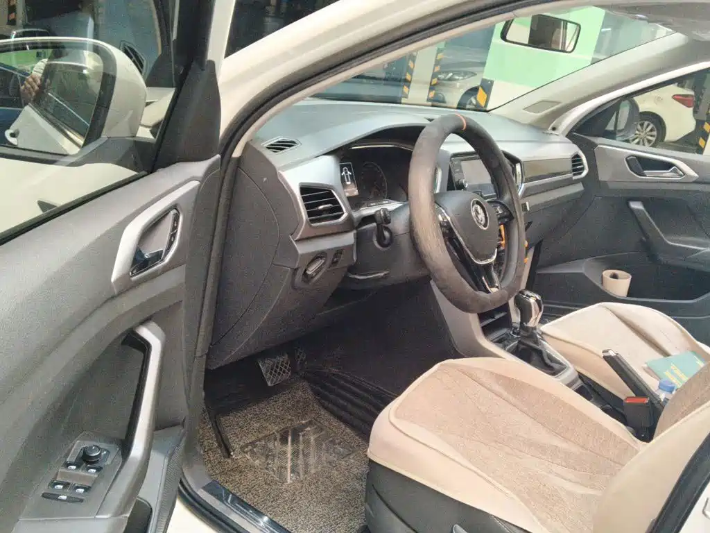 Volkswagen T-Cross — миниатюра 17