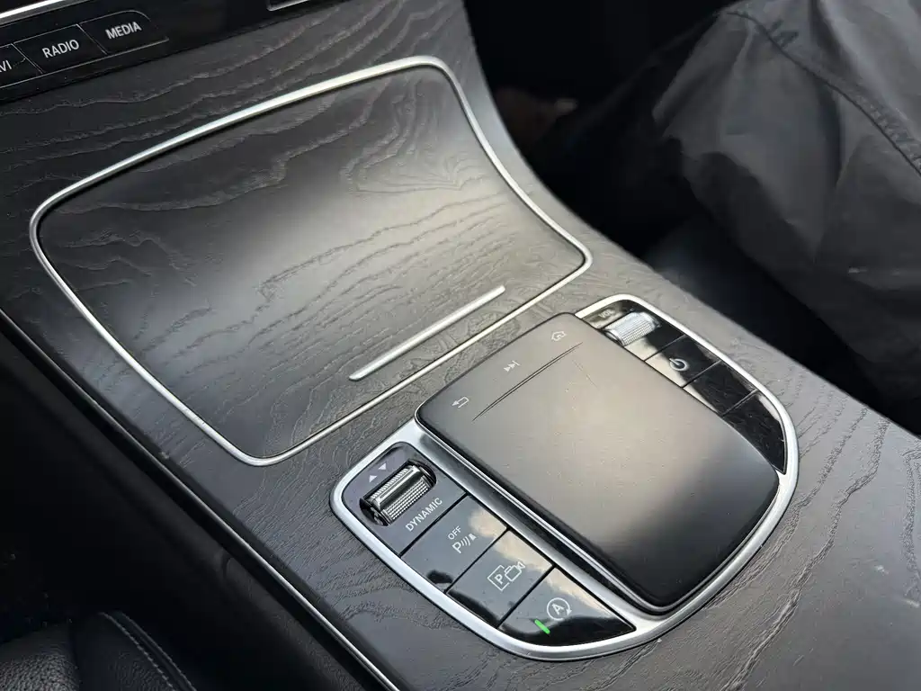 Mercedes-Benz C-Class (Import) — миниатюра 15