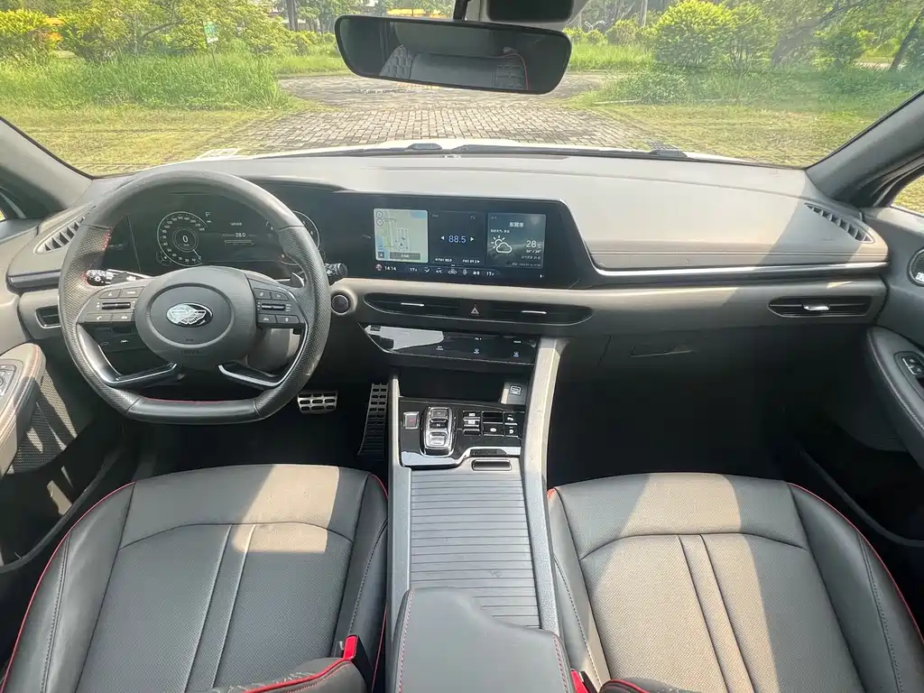 Hyundai Sonata — миниатюра 17