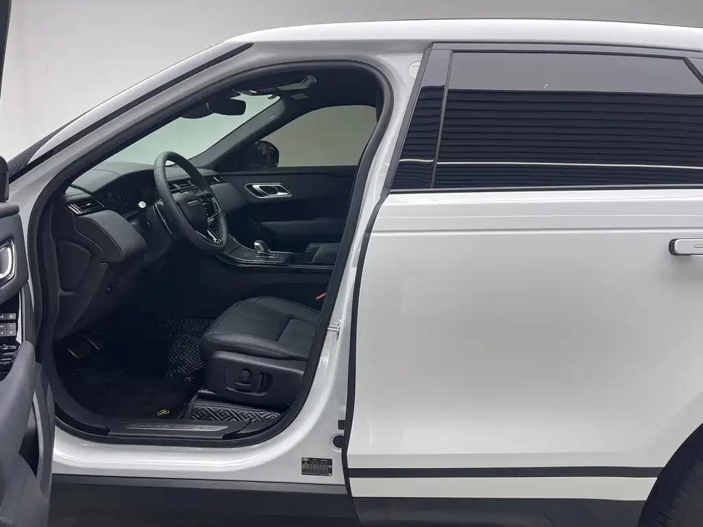 Land Rover Velar — миниатюра 16