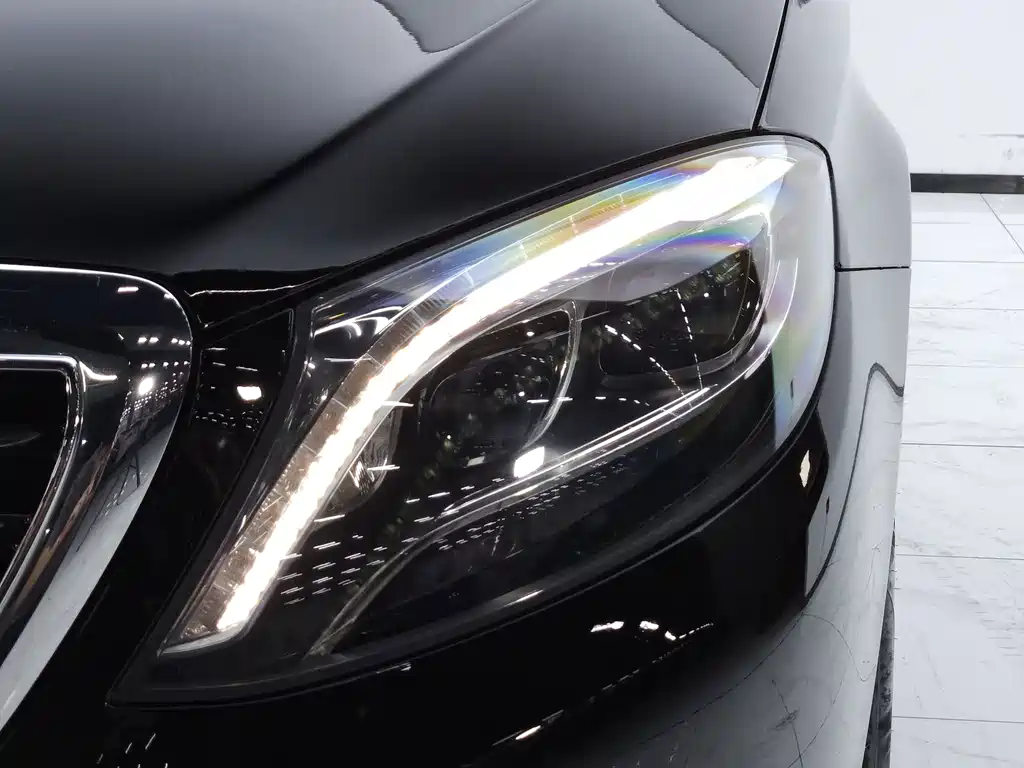 Mercedes-Benz S-Class — миниатюра 28