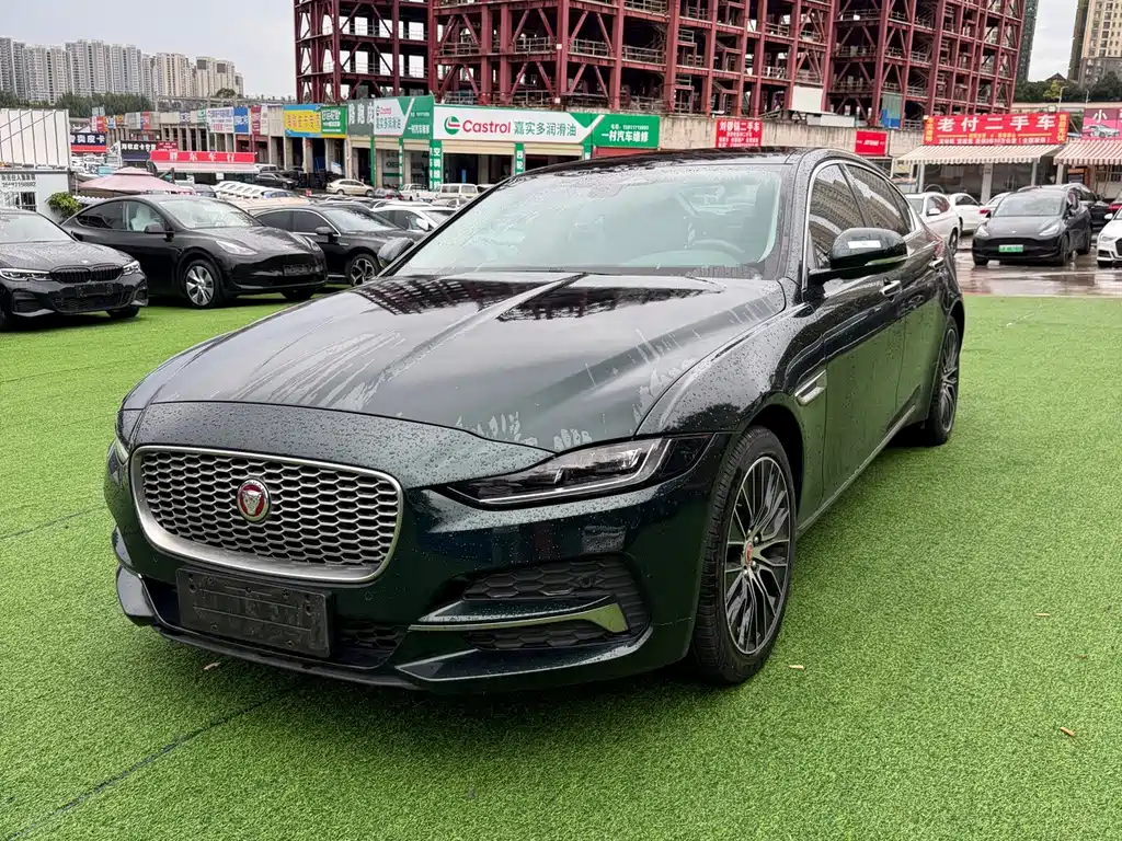Jaguar XEL — миниатюра 3