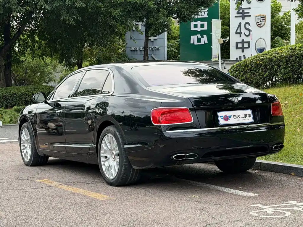 Bentley Flying Spur — миниатюра 4