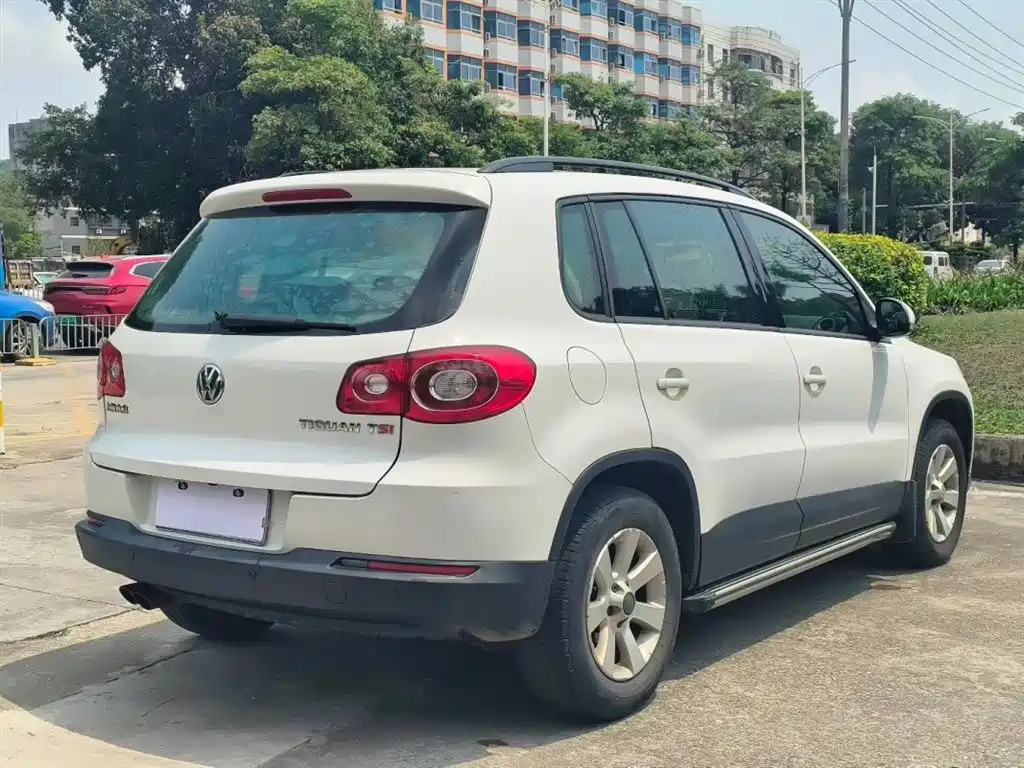 Volkswagen Tiguan 2010 1.8TSI AT