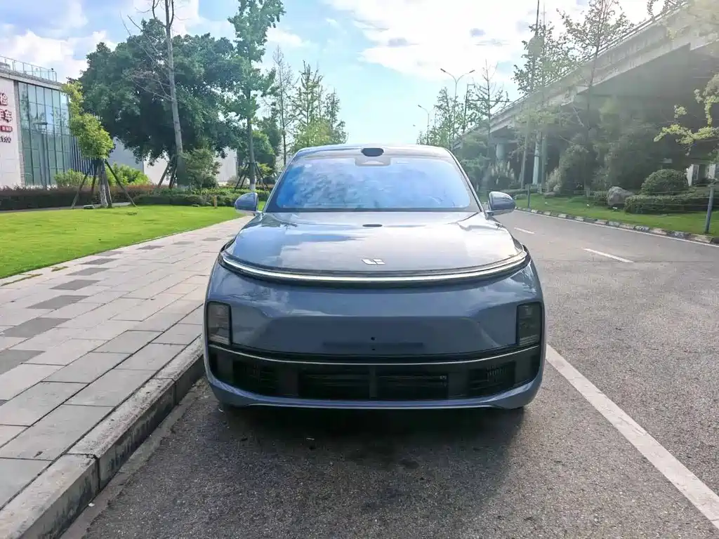Li Auto Li L8 — миниатюра 2