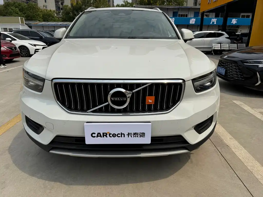 Volvo XC40 — миниатюра 2