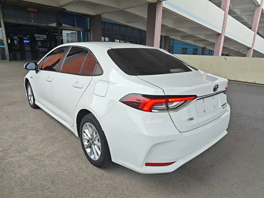 Toyota Corolla — миниатюра 5