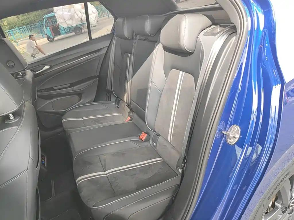 Volkswagen Golf — миниатюра 17