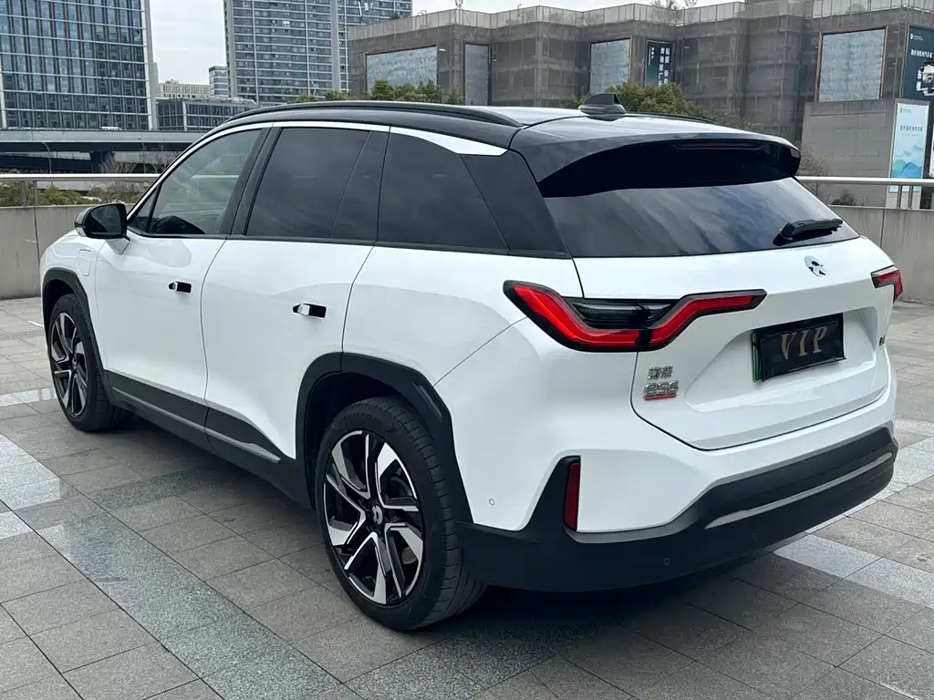 NIO NIO ES6