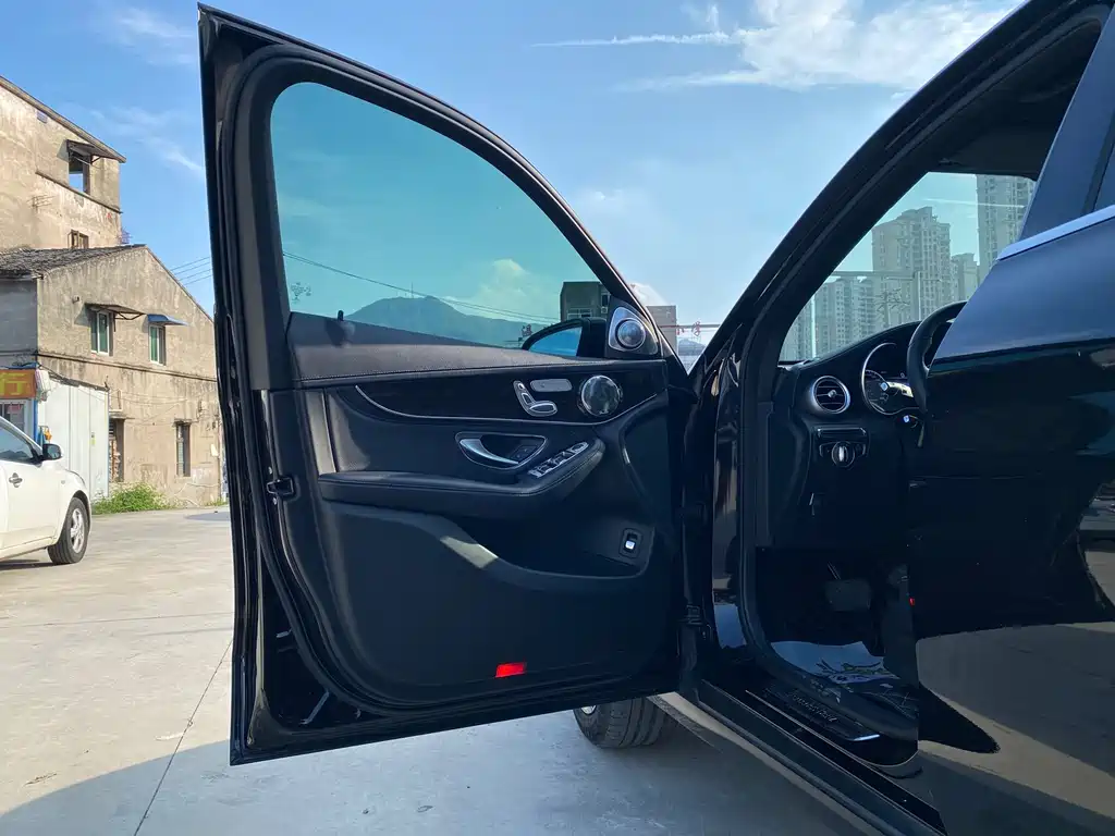 Mercedes-Benz GLC — миниатюра 7