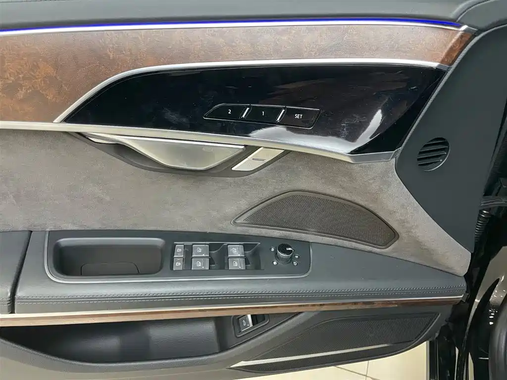 Audi A8 2022 A8L 55 TFSI quattro Luxury