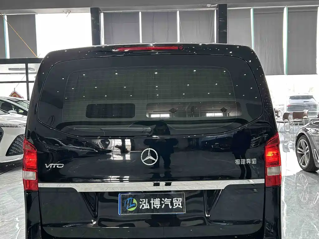 MERCEDES-BENZ VITO