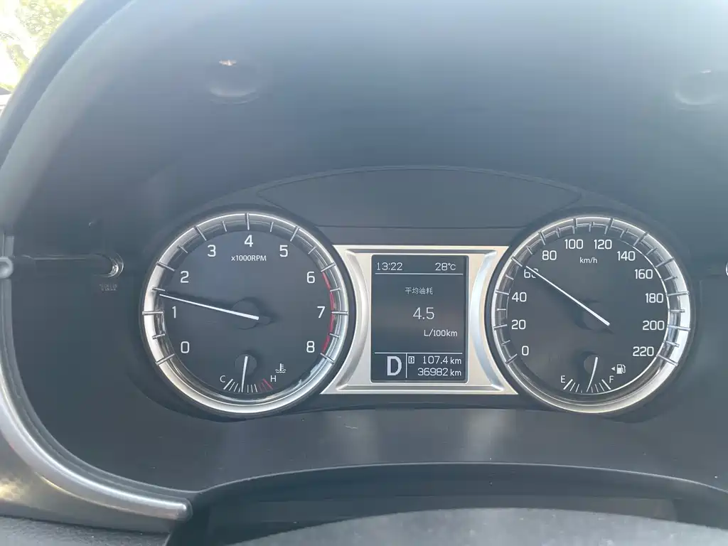 Suzuki Vitara — миниатюра 10