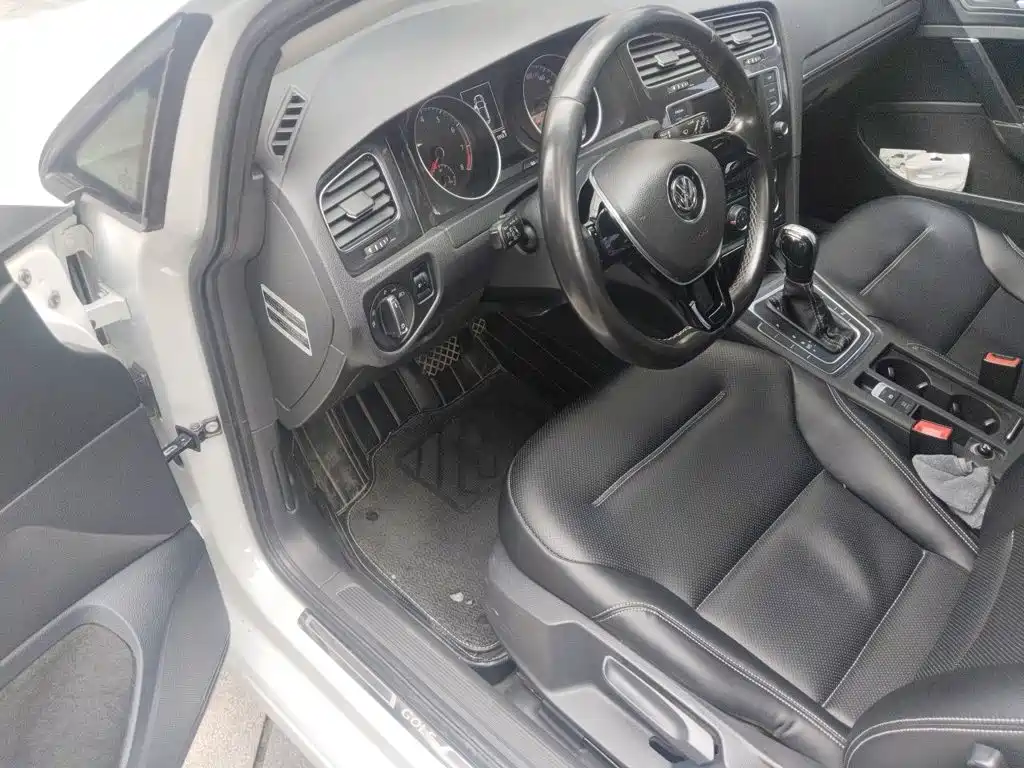 Volkswagen Golf — миниатюра 14
