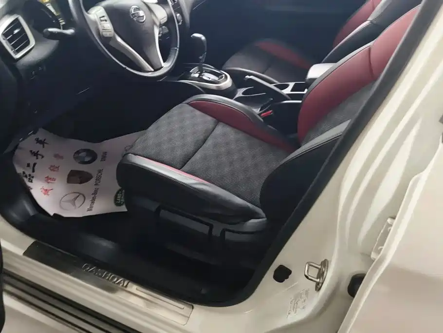 Nissan Qashqai — миниатюра 9