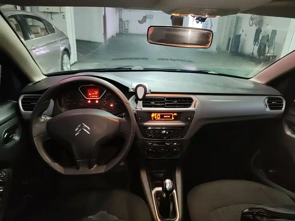 Citroen Elysee — миниатюра 10