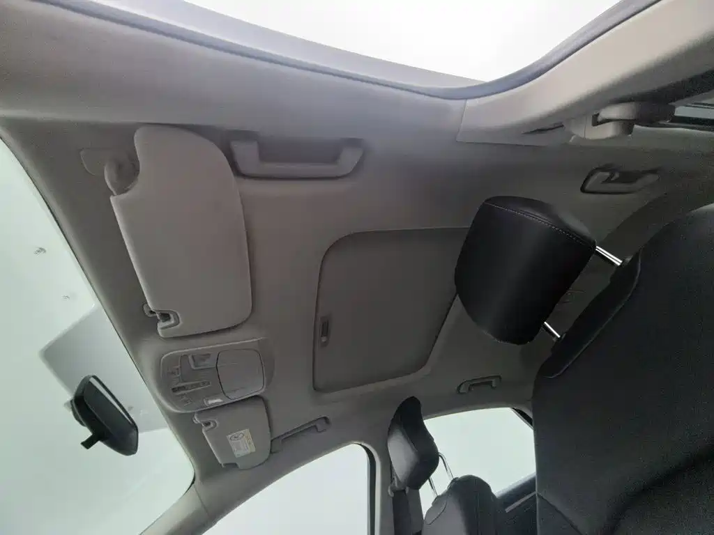 Ford Mondeo — миниатюра 14