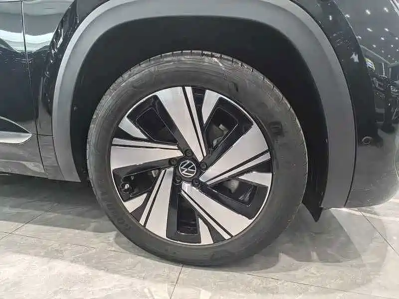 Volkswagen Teramont — миниатюра 4