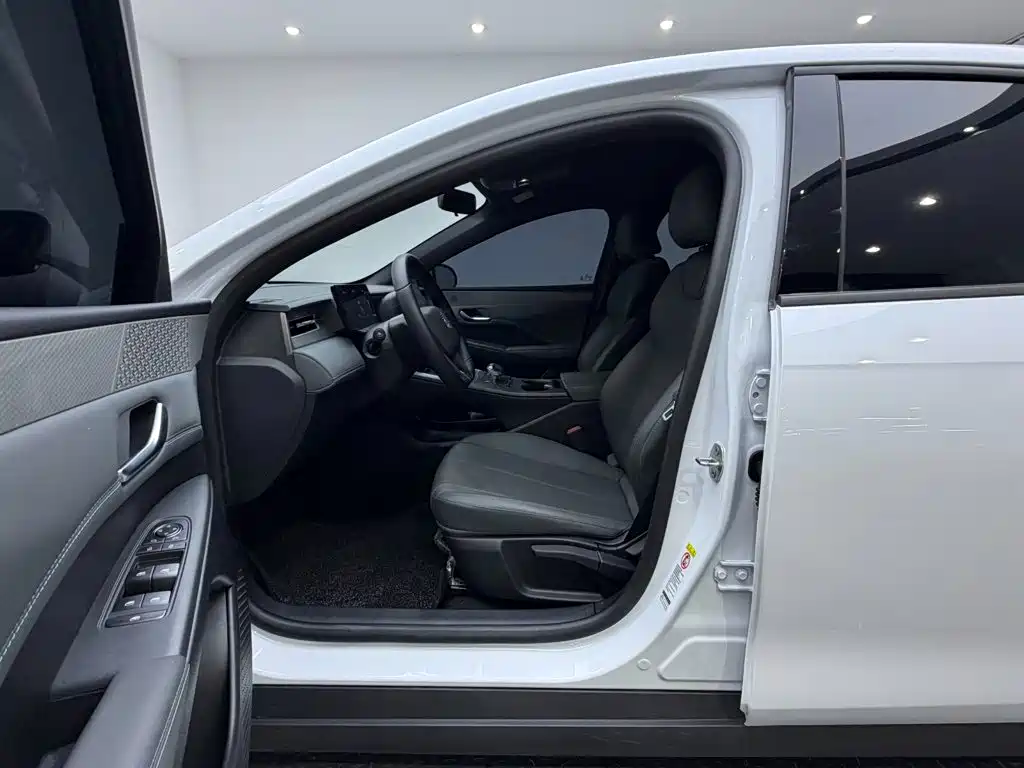 BYD Qin PLUS — миниатюра 12