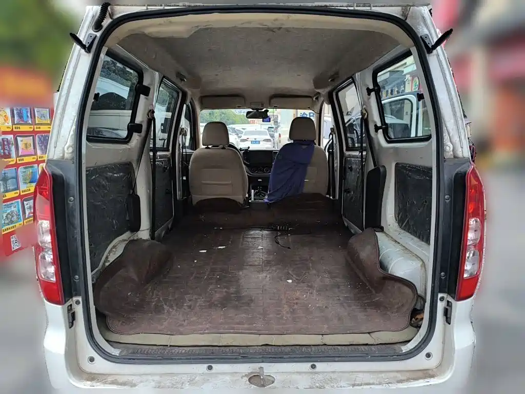Wuling Hongguang V — миниатюра 10