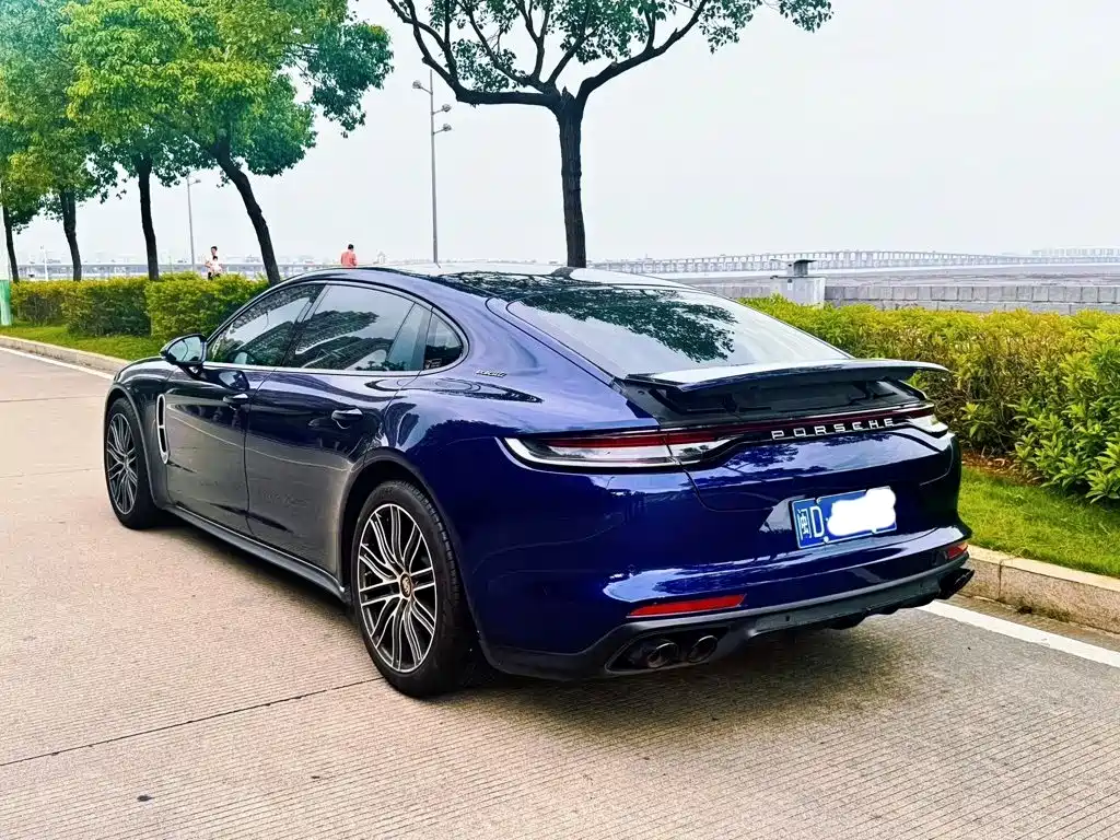 Porsche Panamera — миниатюра 4